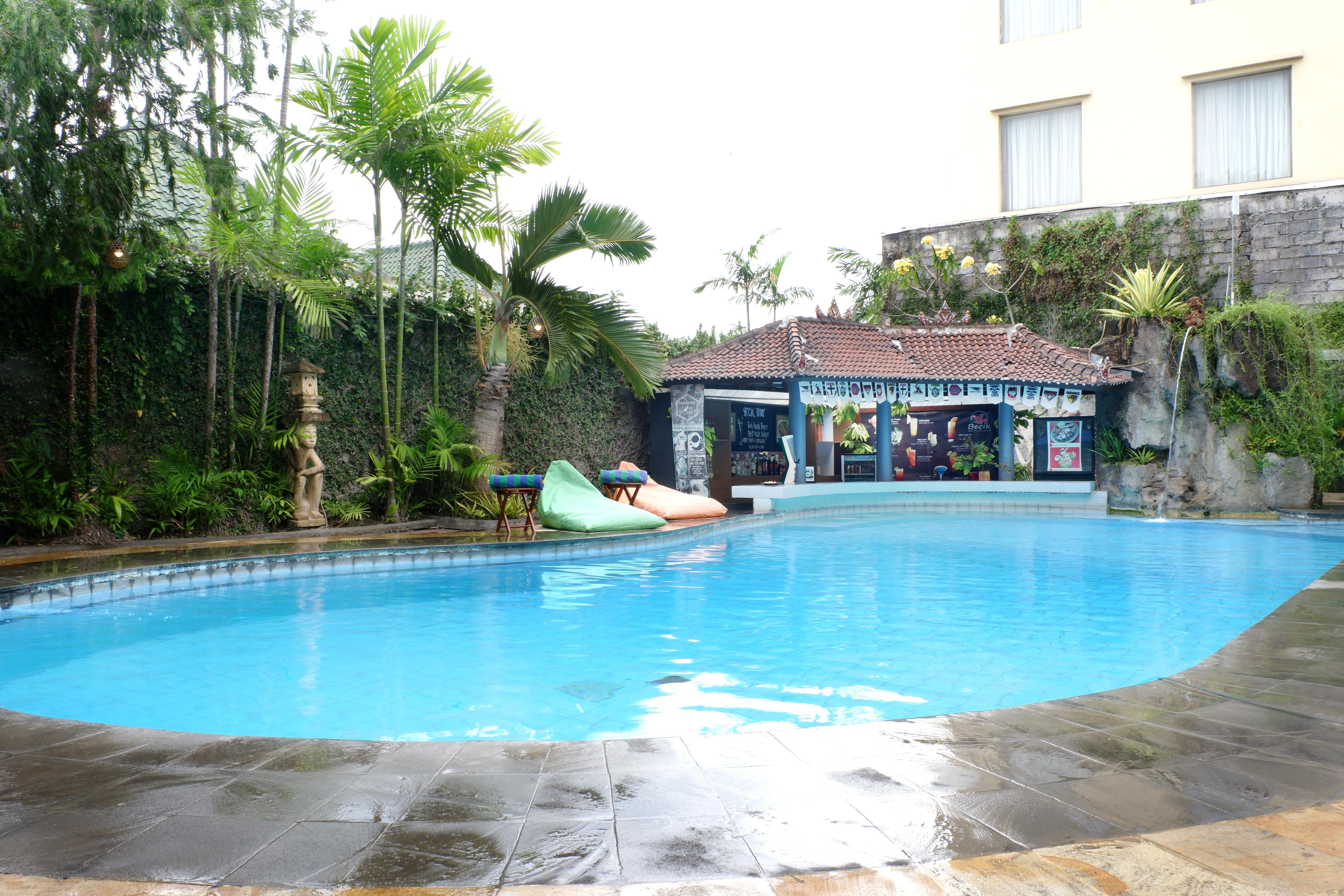 Seminyak Paradiso Hotel Exterior photo