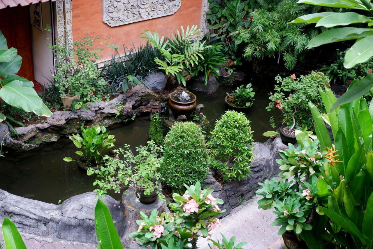 Seminyak Paradiso Hotel Exterior photo